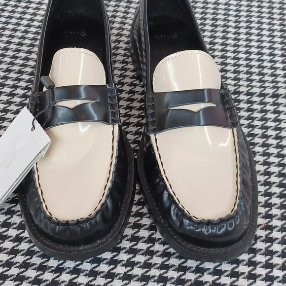 MNG Mango Leather Spectator Loafer NWT - Picture 2 of 9